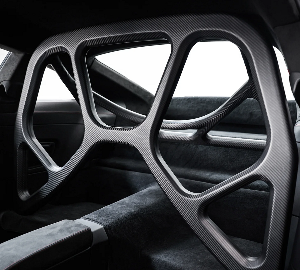 Silver Rocket (SR) Seamless Dry Carbon Fiber Roll Cage for Porsche 992 GT3 / GT3 RS (Porsche 992 GT3/RS)