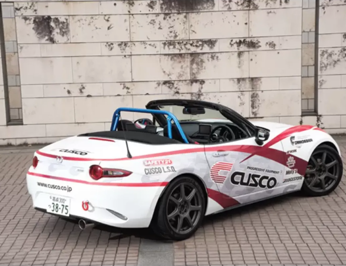 Cusco 6 Point Chromoly Roll Cage W/ Side Bars and Harness Bar ND Mazda Miata