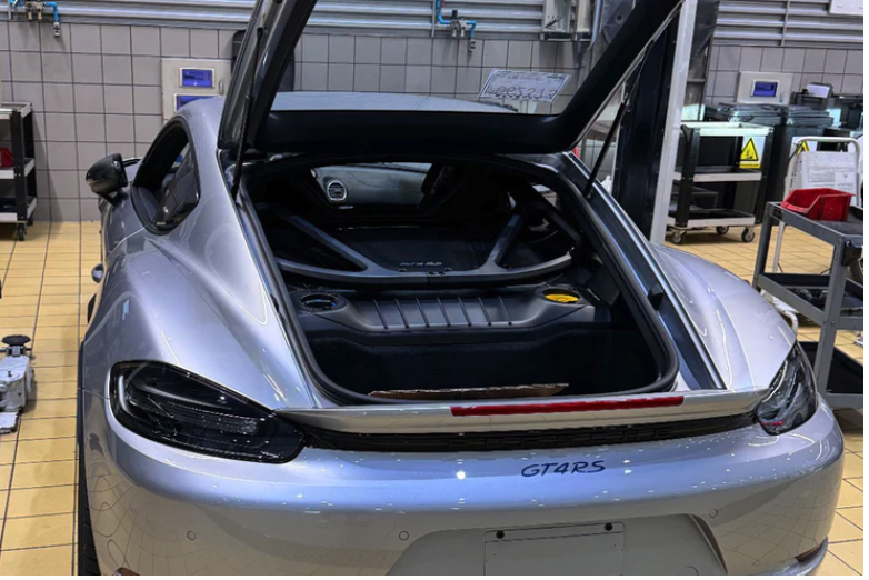 Dry Carbon Fiber Roll Cage &amp; Harness Bar - FIA 253 Compliant [Porsche 981/718/GT4/RS]